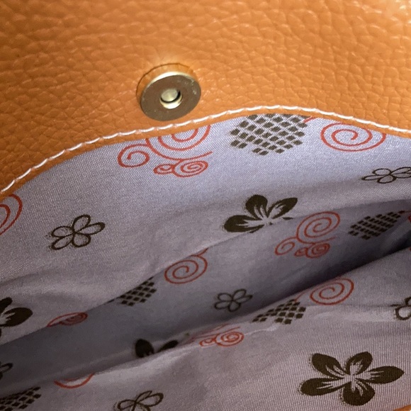 NWT Camel tan Crossbody Clutch scalloped gold hardware envelope purse handbag - Picture 13 of 16